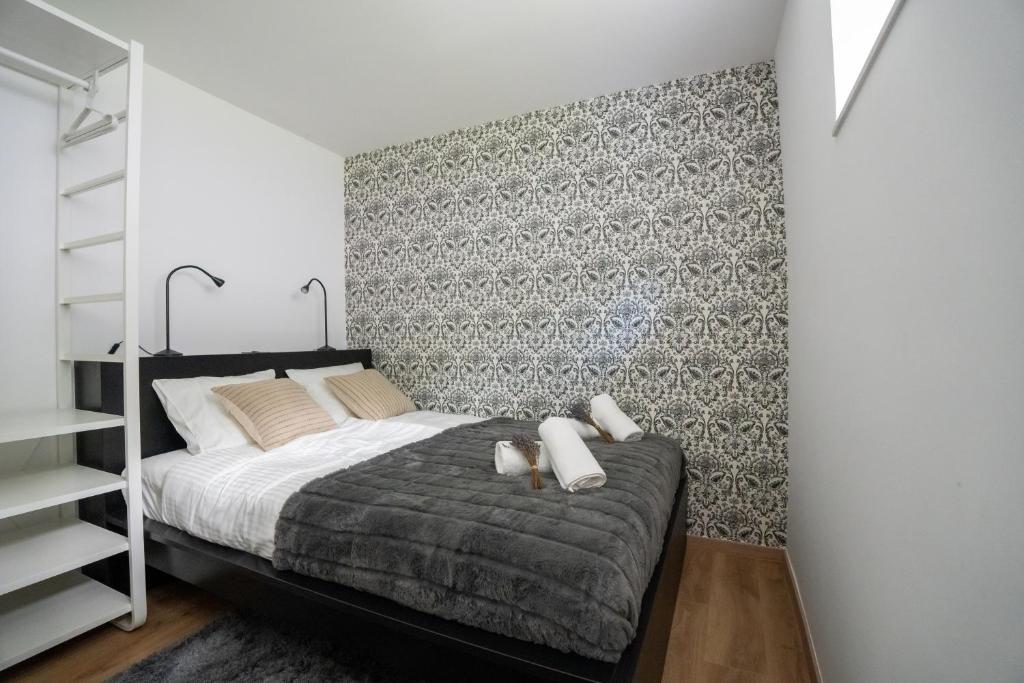 Profesionalno čiščenje apartmajev v Ljubljani — Residence Black&White, Bežigrad